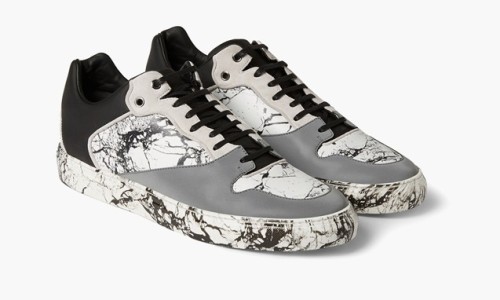 Alexander Wang 的任性，BALENCIAGA 推出大理石鞋款